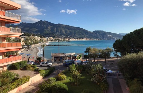 Roquebrune-Cap-Martin Apartment | Ciel et Mer, Agréable 4 couchages Bord de Mer Clim WIFI Balcon