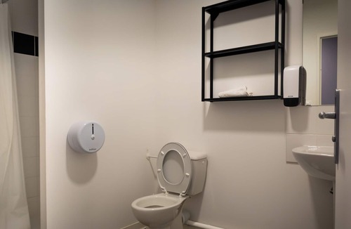 Malakoff Hostel | CISN Le Spot