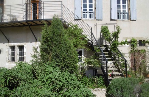 Limoux Apartment | Classic France: AC bedrooms, central, garden, BBQ.