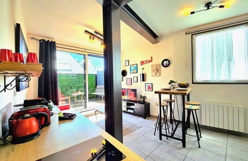 Vannes Apartment | Comfort downtown 3 min from Intra-Muros, Indus
