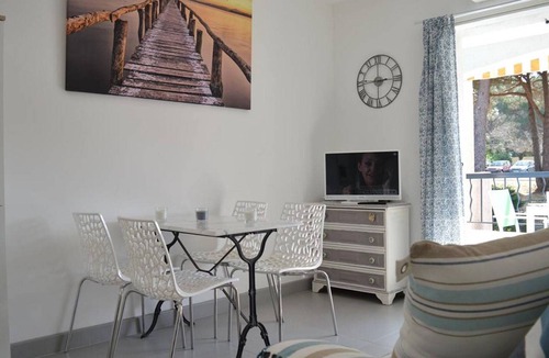 Sainte-Maxime Apartment | Comfortable Apartment for 4 Near Beach in Sainte-Maxime