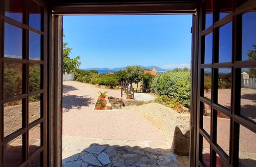 Portigliolo Villa | COMPLETE VILLA 160 m2 700 m from the sea, view of the sea, bloody islands and scrubland.