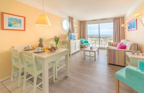 Chateau-d'Olonne Condo | Condo ∙ 1 bedroom ∙ 4 guests