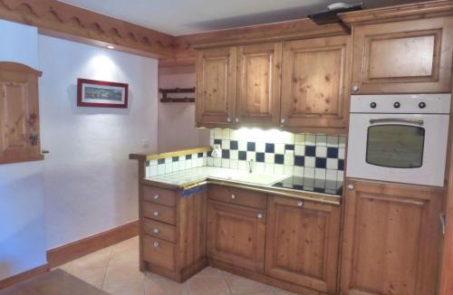 Meribel Village Apartment | Confortable 3 pièces 4 pers. face aux pistes avec accès piscine à Méribel Village - FR-1-411-618
