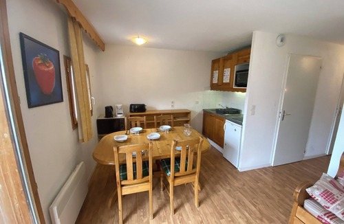 Villarodin-Bourget Apartment | Cosy nest with superb view of the Vanoise Park, 100m from the slopes.