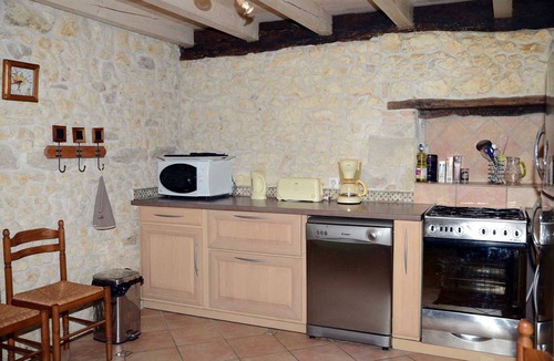Saint Palais Cottage | Cottage 4 stars between vineyards and woods, near the Gironde