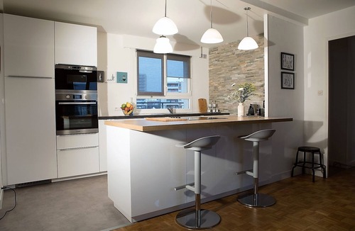 Faubourg Sud Apartment | Cottage Good Friends DIJON downtown. 70 m², 6 people Large south terrace, parking.