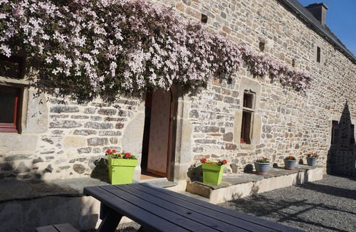 Plestin-les-Greves Cottage | Cottage near Locquirec, Morlaix, Lannion, Ploumanac'h, Perros-Guirrec