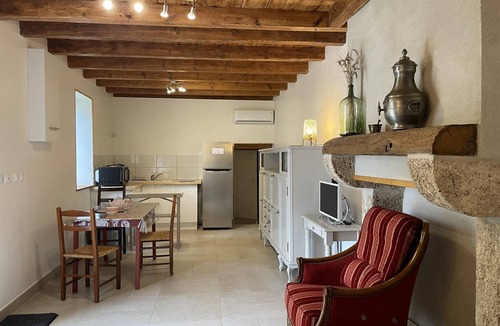 Rongeres Cottage | Countryside Retreat: Renovated Cozy Home, Close to Vichy, With All Comforts