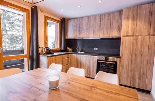 Courchevel Apartment | Courchevel village: cosy T4 apartment - ski in/ski out access
