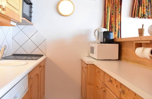 Meribel Centre Apartment | Cozy 2-Room Mezzanine Apartment for 6 in Méribel Center, 200m from Slopes