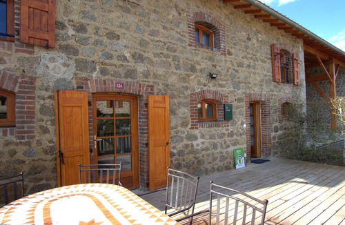 Les Salles Cottage | Cozy 3-Bedroom Cottage with Terrace, Fishing Pond, and Scenic Views in Haut Forez