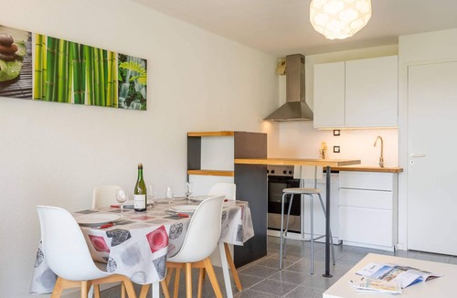 La Trinite-sur-Mer Apartment | Cozy apartment with parking in La Trinité-sur-Mer
