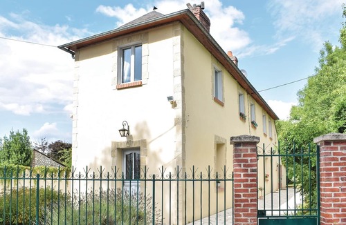 Sahurs House | Cozy home in Sahurs with WiFi