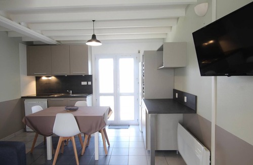 Siouville-Hague Cottage | Cozy Seaside Cottage: 3 Beds, WiFi, BBQ, 600m to Beach, Pet Friendly