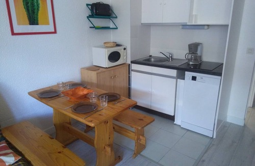 Orcieres-Merlette Apartment | Cozy Studio for 4, Ski-In/Ski-Out, Renovated, West-Facing Balcony, Ski Locker, Heart of Orcières
