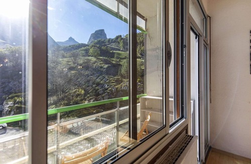 Eaux-Bonnes Apartment | Cozy studio for 4, balcony with mountain view, near Gourette slopes
