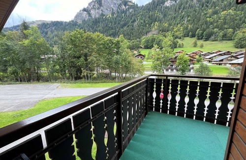 Chatel Apartment | Cozy studio in Châtel for 4 people, south-west facing balcony