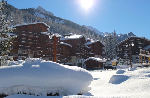 Valfrejus Apartment | Cozy Studio with Cabin for 4/5 People, Near Ski Lifts - Modane, France