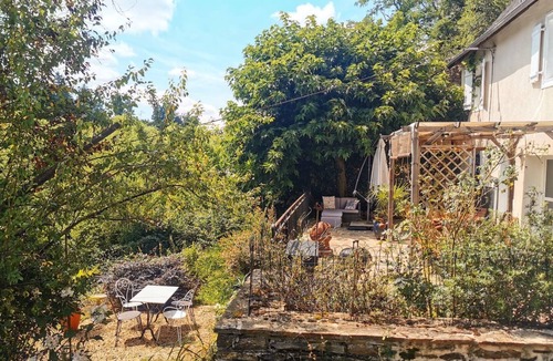 Segur-le-Chateau Cottage | Cute Country Cottage in a 'Plus Beau Village' and within 15 minutes drive of Pompadour Heras