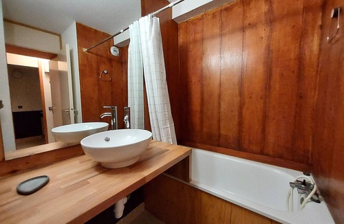 Bellentre Apartment | Divisible studio for 4, central location, pets allowed