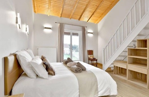Agonac Hostel | DOMAIN OF THE DOOR - The Sheepfold