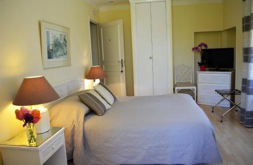 Fermaincourt Hotel | Domaine de la Reposée