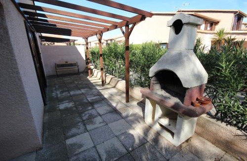 Portiragnes-Plage Villa | Domaine de vacances à 600m de la plage villa d'angle, climatisée, grande terrasse 3 chambres 7 couchages WIFI animations et piscines en supplément LRPDSO7