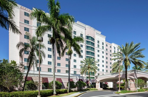 Sunrise Hotel | DoubleTree by Hilton Sunrise - Sawgrass Mills