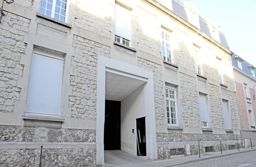 Hincmar Apartment | Duplex apartment, in a luxurious building located in the city centre of Reims at the foot of the cathedral