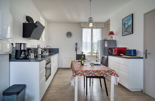 Plomodiern Apartment | Duplex apartment with large terrace facing the sea