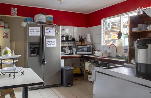 Catedral Hostel | Eco Stay CR
