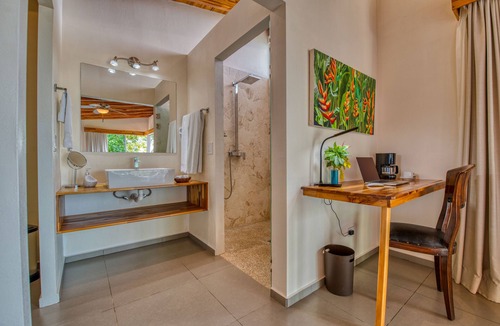 Playa Tortuga Hotel | El Castillo Boutique Luxury Hotel
