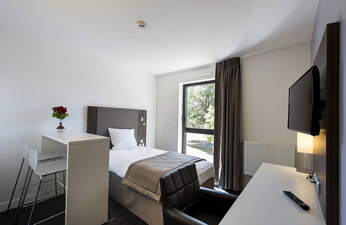 Dijon Hotel | Elegant French | Escape 2.1 Miles to Gastronomy District & Wine Trails