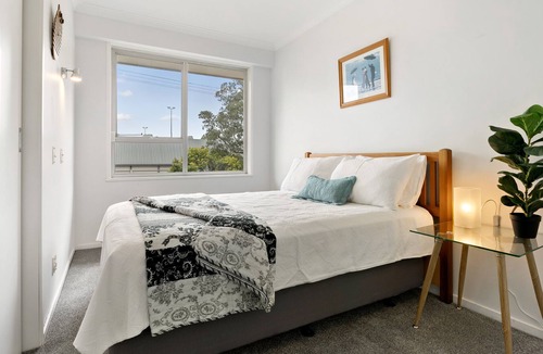 Epsom House | Entire 5 bedrooms character townhouse in Newmarket (Central Auckland)