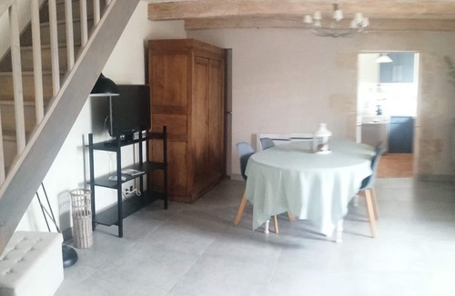Saint-Sauveur-d'Aunis Bed & Breakfast | Entre mer et Marais Poitevin. Charmant Logement Indépendant et Espace Extérieur