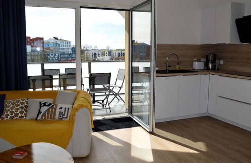 Courseulles-sur-Mer Apartment | Entre Plage et Ports : Le 49 - Avec Balcon