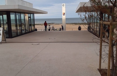 Luc-sur-Mer Apartment | Escape with Sea View Ideal Location