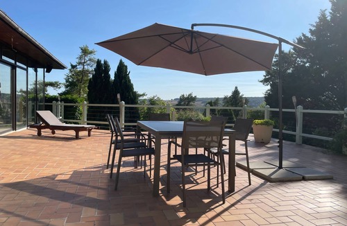 Chambray Villa | EURE 95 KM FROM PARIS 8+3(4 beds 1very confortable sofa bed 1 child bed)