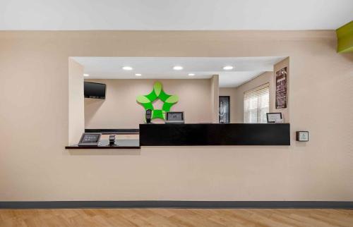 Hunt Club Hotel | Extended Stay America Suites - West Palm Beach - Northpoint Corporate Park
