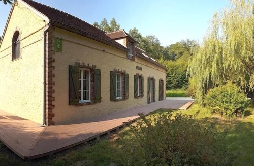 Senonches Cottage | Forest Retreat with Games, Fireplace & BBQ - Ideal for Families and Groups