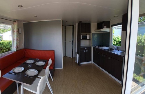 Les Eglisottes-et-Chalaures House | 25 m² Mobile home ∙ 2 bedrooms ∙ 4 guests