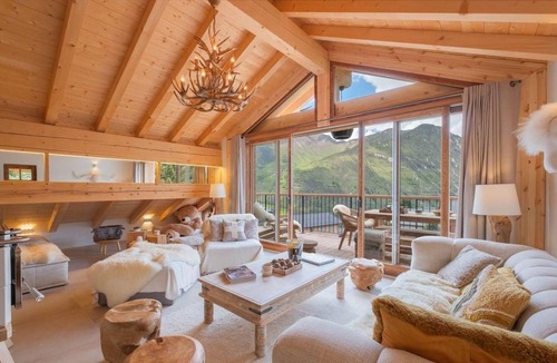 Saint-Martin-de-Belleville Hotel | Hotel ∙ 8 guests