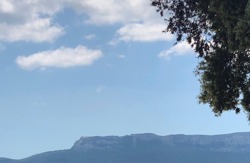 Saint-Maximin-la-Sainte-Baume House | Grande Maison Avec Piscine Avec vue sur la Sainte Baume
