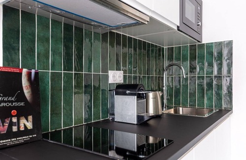 Chartrons Apartment | Fully-equipped studio - great internet