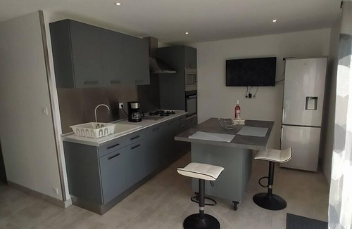 Semussac House | Furnished 3 * - 2 PERS - ANY COMFORT - Heated POOL - WIFI - NEAR THE ROYAN SEA