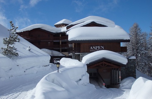 Macot-la-Plagne Apartment | furnished tourist accommodation * with swimming pool, sauna, hammam, alt 2050m in PLAGNE VILLAGE
