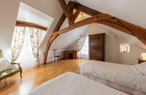 Courcelles House | Gîte Courcelles, 5 pièces, 8 personnes - FR-1-590-19