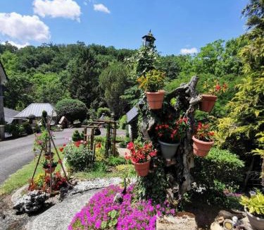 Lissac-sur-Couze Apartment | Gîte de France à Lissac sur Couze 3 épis - Gîte de France 4 personnes MAE-6524