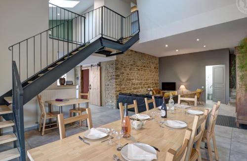 Chazelles-sur-Lyon House | Gîte familial spacieux et lumineux à Chazelles-sur-Lyon - FR-1-496-203